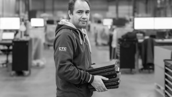 Verwerking van laptops door CTC