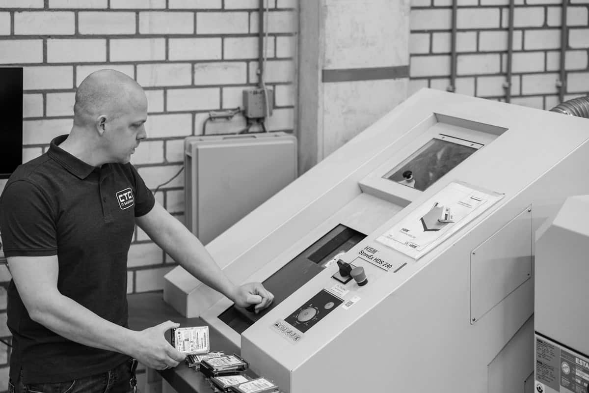 Harde schijven vernietiging